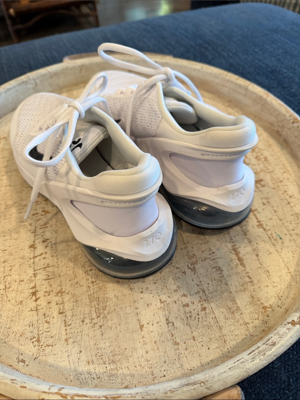Nike White and Black Women’s Air-Cushion Running Sneakers - Picture 4 of 7